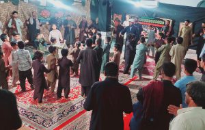 جوانان و نوجوانان «مختارآباد میاندران» در سایه سار خیمه‌های حسینی