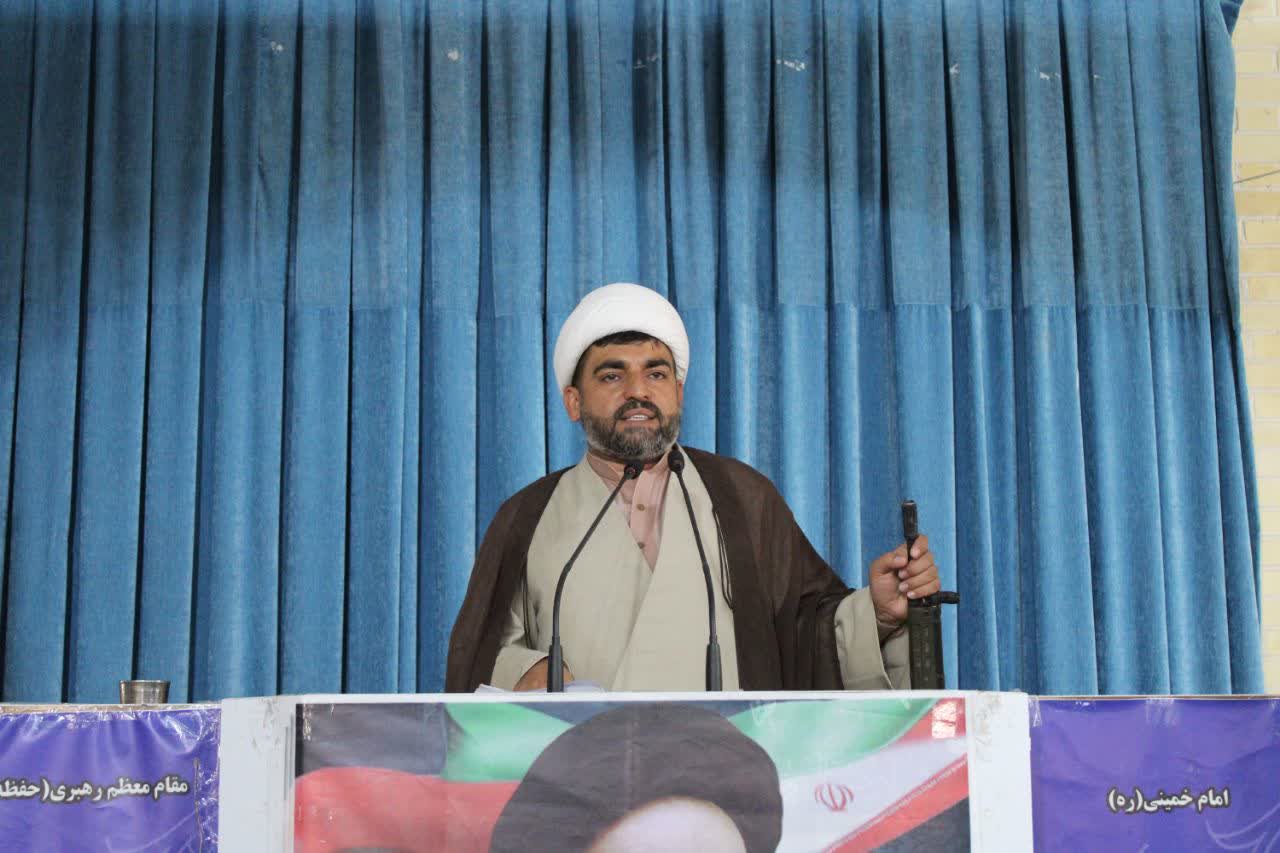 امام خمینی (ره) نماد خودسازی و ظلم‌ستیزی بود   