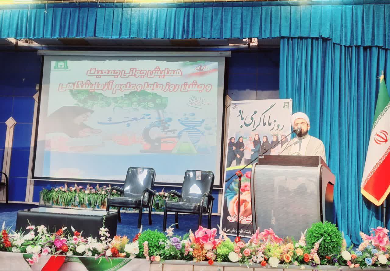 فرزندآوری، عامل شکوفایی خانواده‌هاست