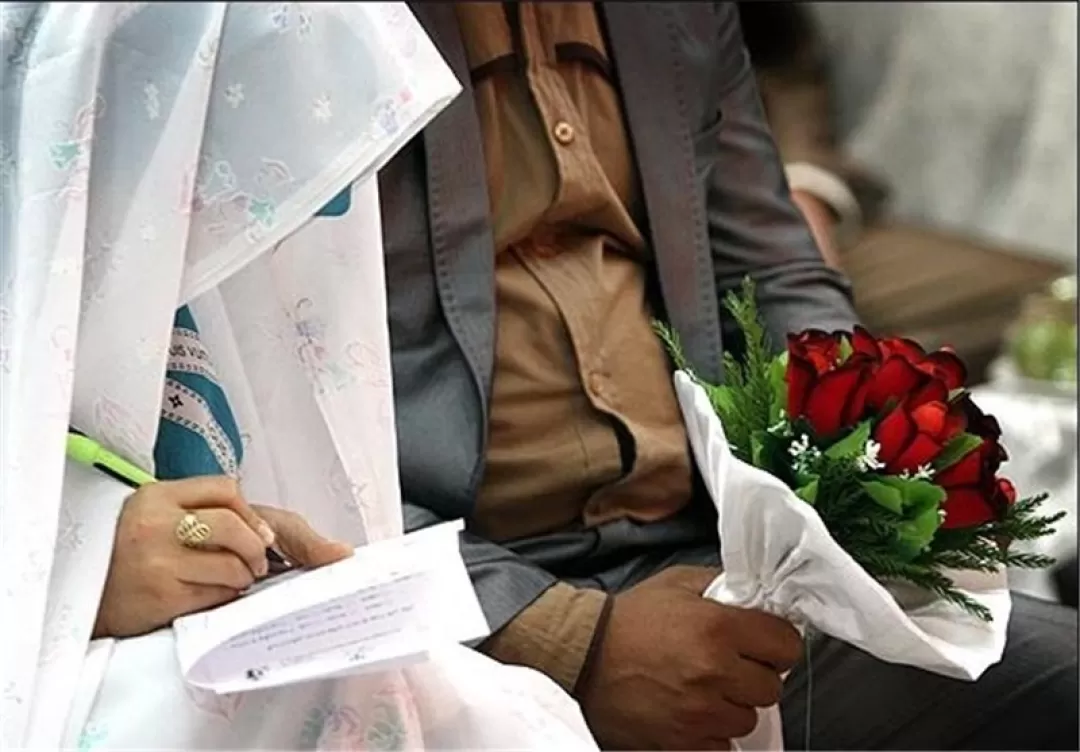 مراسم عقد آسان ۱۰ زوج جوان در رودبار جنوب برگزار شد